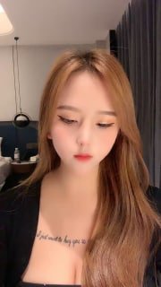 美女被